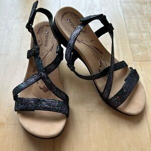 Revere Luxor black metallic comfort wedge sandals, size 12